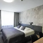 Lofft 3*